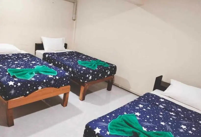ルームシェアのワンベッド, Royal Bamboo Hostel Sha Certified