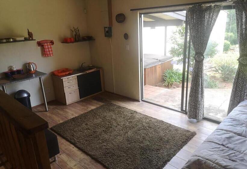 家庭间, Sabi Falls Accommodation