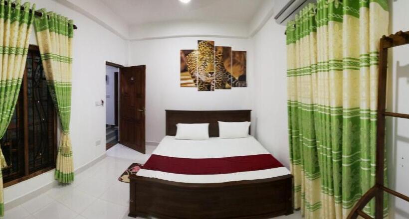 デラックストリプルルーム, Dive Beach Palace