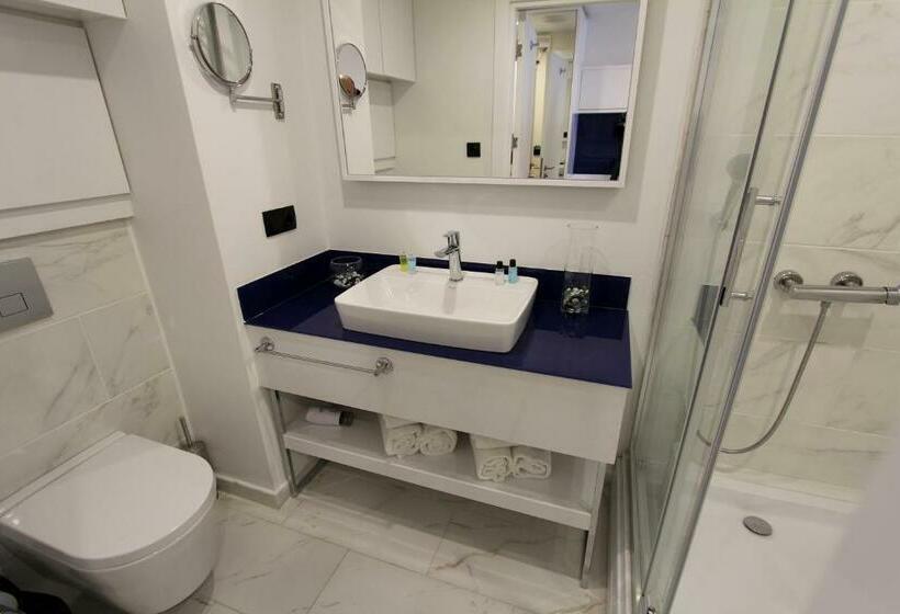 استودیوی استاندارد با چشمانداز دریا, High Class Aparthotel In Orbi City Batumi