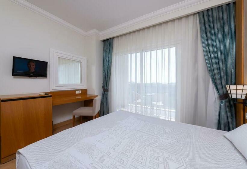 اتاق استاندارد, Lake River Side Hotel Spa