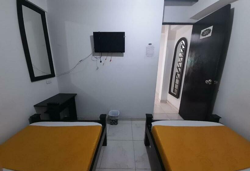 اتاق عادی, Cafe Hostal La Toscana