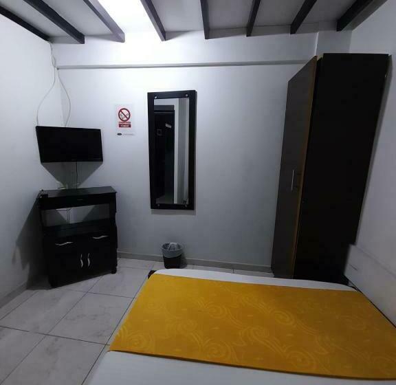 اتاق استاندارد, Cafe Hostal La Toscana