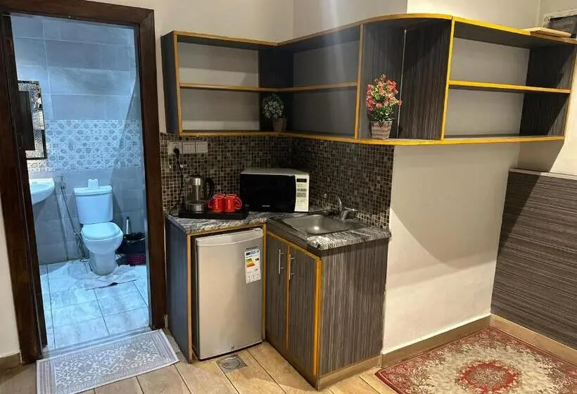 اتاق لوکس چهار تخته, Arwahotel Apartments اروى للشقق الفندقية