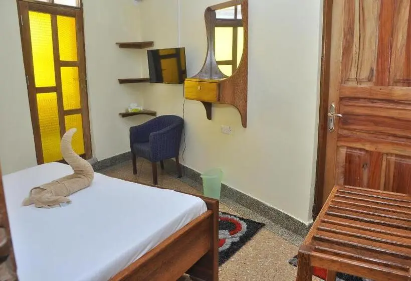 اتاق استاندارد یک نفره, Plumeria Motel Stone Town Zanzibar