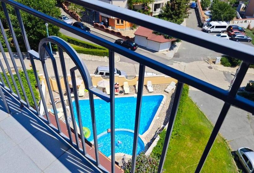 Апартаменты 1 Спальня Вид на Море, Family Hotel Milev