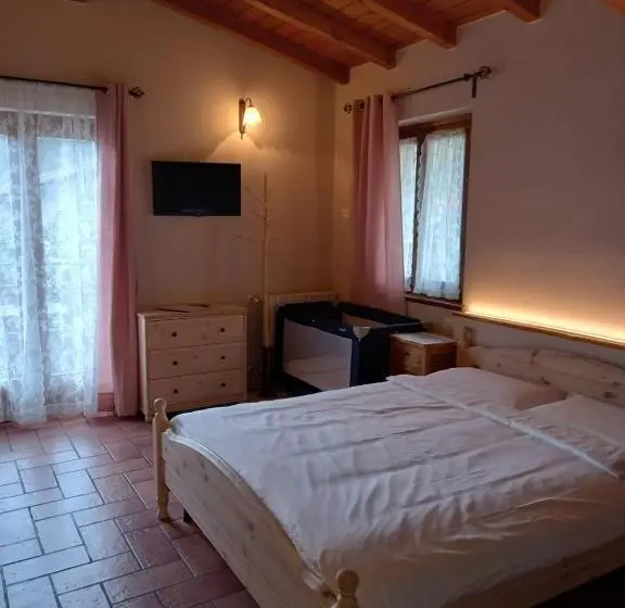 ファミリールーム, Agriturismo La Zangola