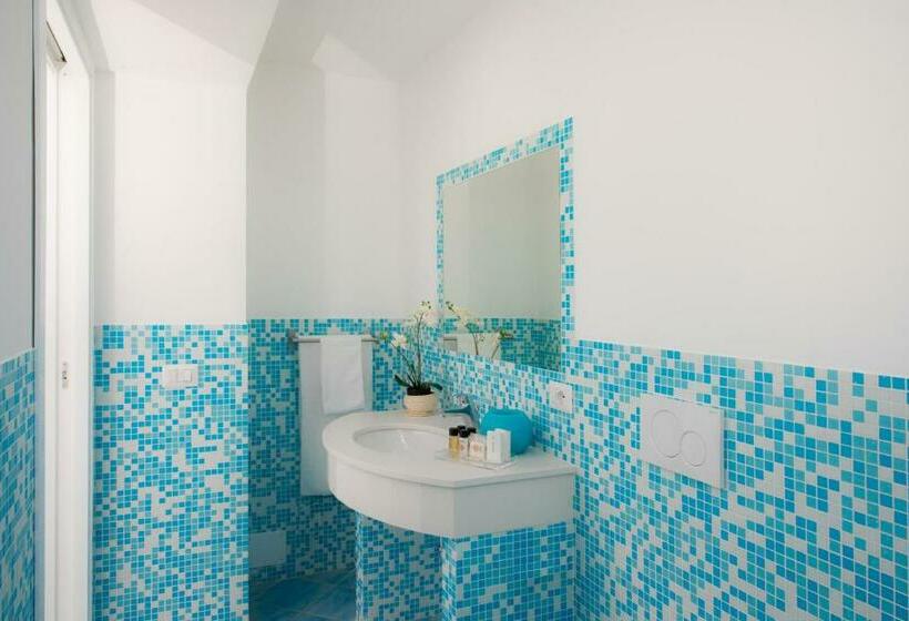 바다 전망 디럭스 3인룸, Casa Fioravante