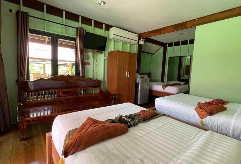 Quarto Triplo Clássico, Koh Yao Seaview Bungalow