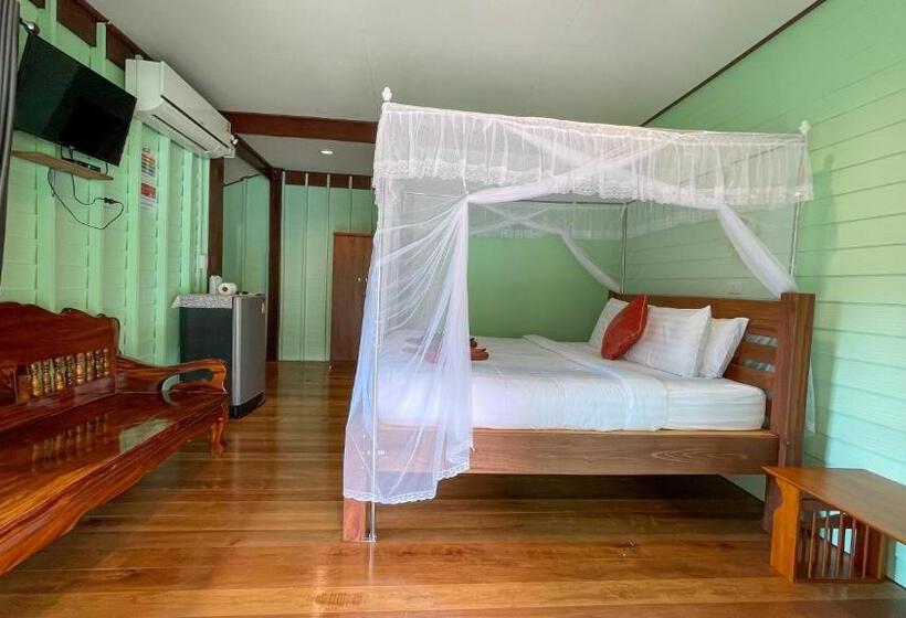 بنجلو عائلى, Koh Yao Seaview Bungalow
