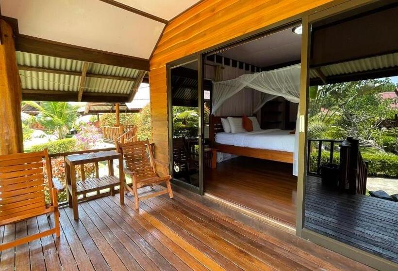 Номер Стандарт Вид на Бассейн, Koh Yao Seaview Bungalow