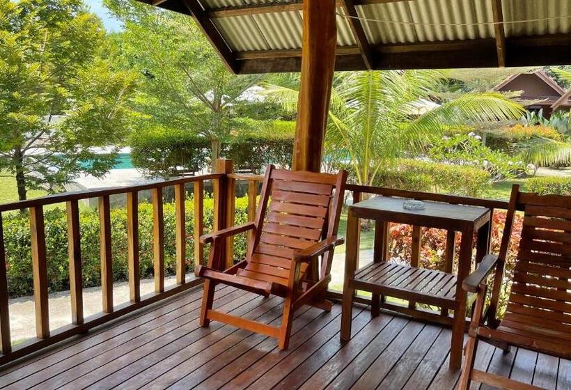 스탠다드 룸 풀장 전망, Koh Yao Seaview Bungalow