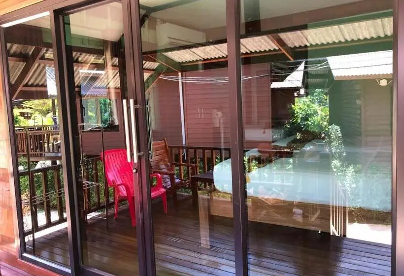 トリプルクラシックルーム, Koh Yao Seaview Bungalow