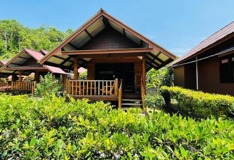 베이직 3인 룸, Koh Yao Seaview Bungalow