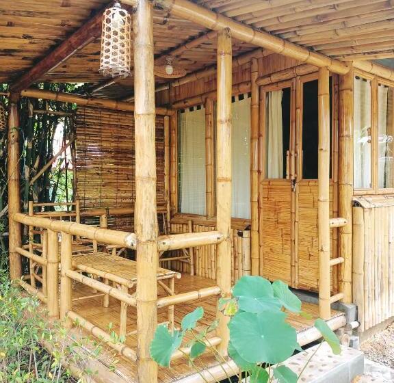 标准房带园景, สวนเกษตรรักษ์ไผ่ Bamboo Conservation Farm