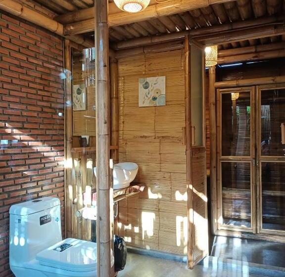 标准房带园景, สวนเกษตรรักษ์ไผ่ Bamboo Conservation Farm