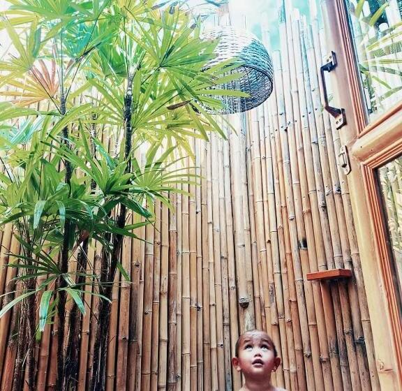 标准房带园景, สวนเกษตรรักษ์ไผ่ Bamboo Conservation Farm