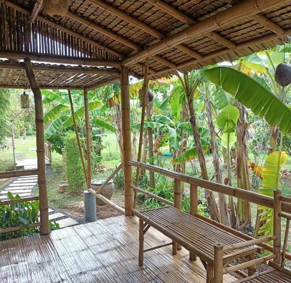 家庭间, สวนเกษตรรักษ์ไผ่ Bamboo Conservation Farm