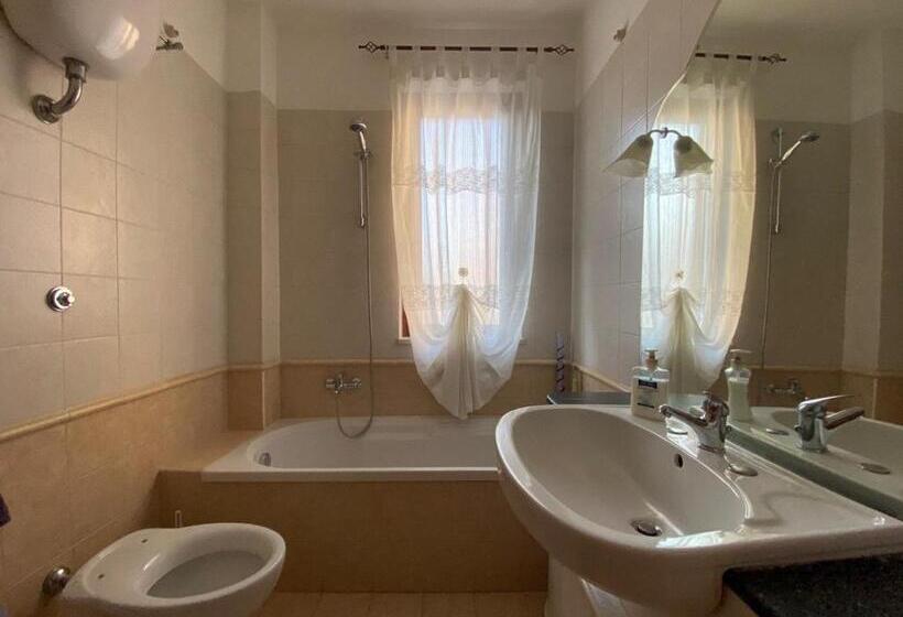 Standard room with outdoor bath, B&b Myrella