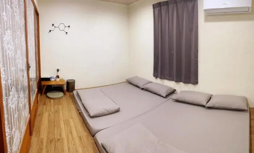 اتاق استاندارد چهارنفره با سرویس بهداشتی مشترک, 東澳海安獨木舟背包客棧hai An 2 Hostel