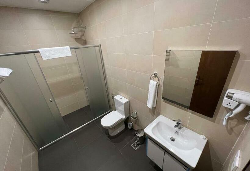 اتاق اکونومی یک تخته, Classy Stay