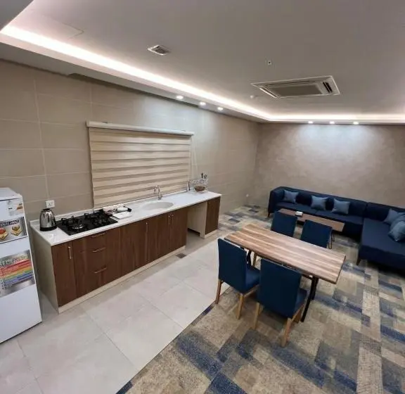 آپارتمان 2 خوابه, Classy Stay