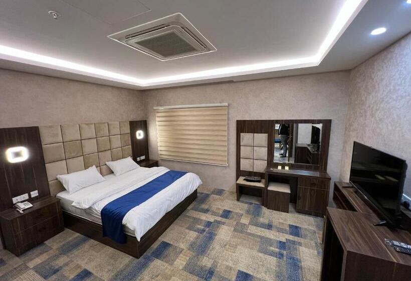 آپارتمان 2 خوابه, Classy Stay