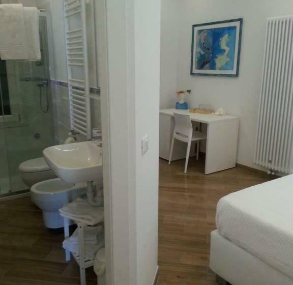 اتاق لوکس با چشمانداز دریا, Affittacamere Benedetta E Isabelle