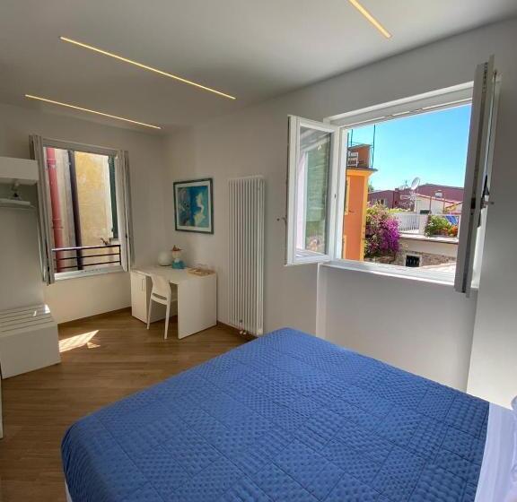 اتاق لوکس با چشمانداز دریا, Affittacamere Benedetta E Isabelle