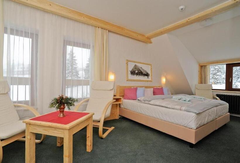 スタンダードトリプルルーム, Erlebachova Bouda, Hotel   Resort Svatý František