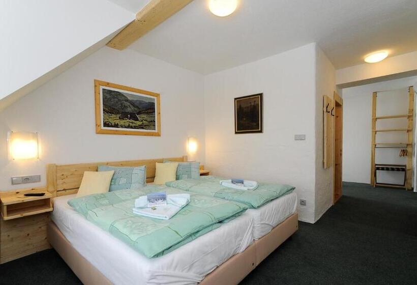 Habitació Triple Estàndard, Erlebachova Bouda, Hotel   Resort Svatý František