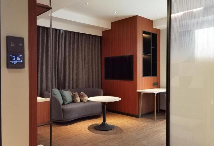 Студия Премиум, Artyzen Habitat Qiantan Shanghai