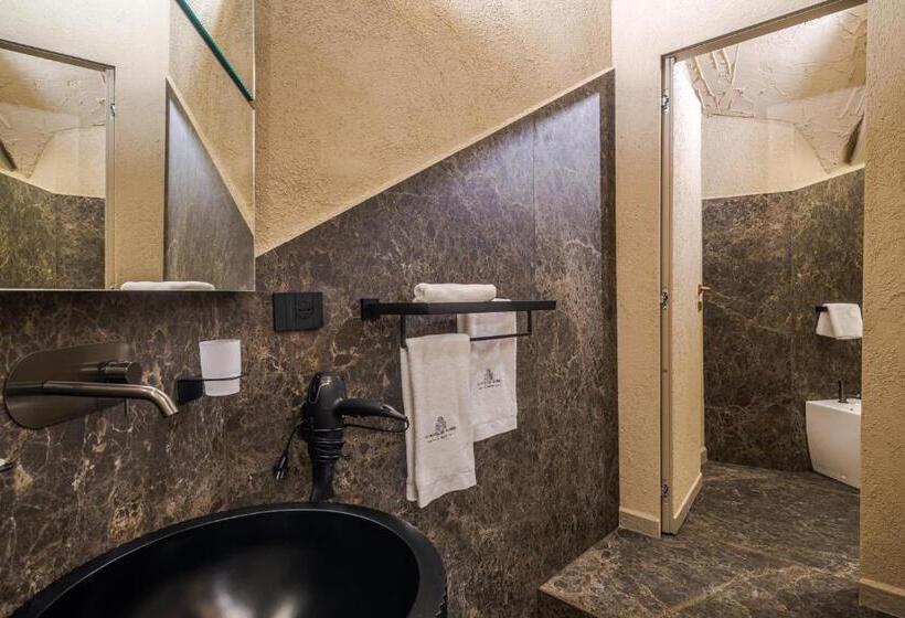 اتاق استاندارد با وان آب گرم, Le Suites Del Duomo Luxury