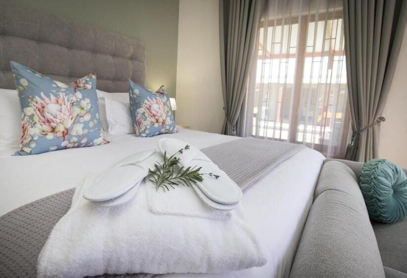 디럭스 룸 킹사이즈 침대, Mirihof Retreat And Olive Estate