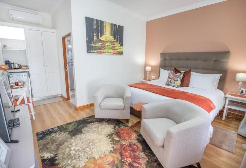 디럭스 룸 킹사이즈 침대, Mirihof Retreat And Olive Estate