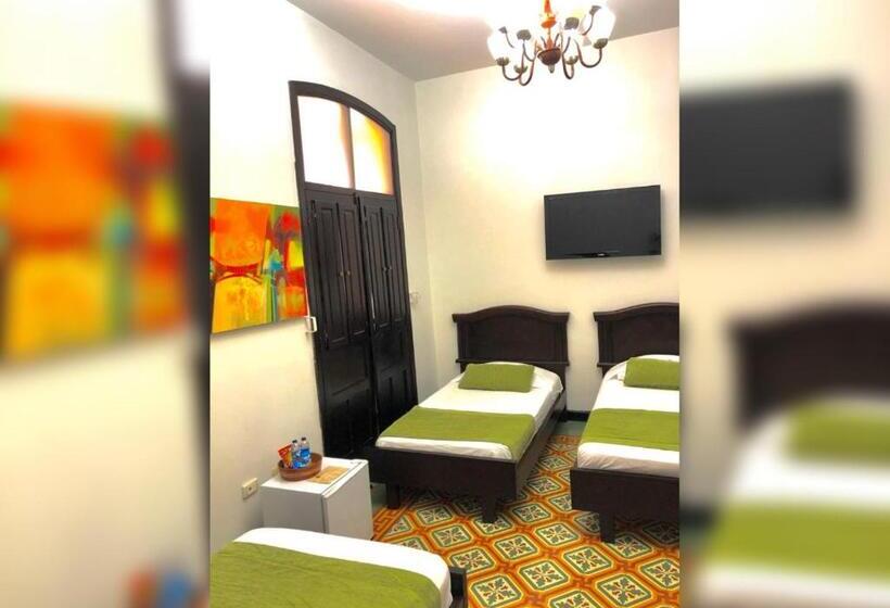 חדר סטנדרט לשלושה, Casa Escobar Buga