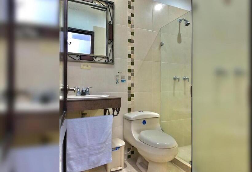 חדר סטנדרט לארבעה, Casa Escobar Buga