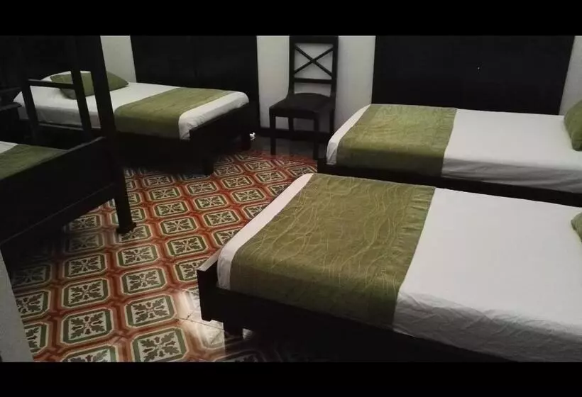 スタンダード４人部屋, Casa Escobar Buga
