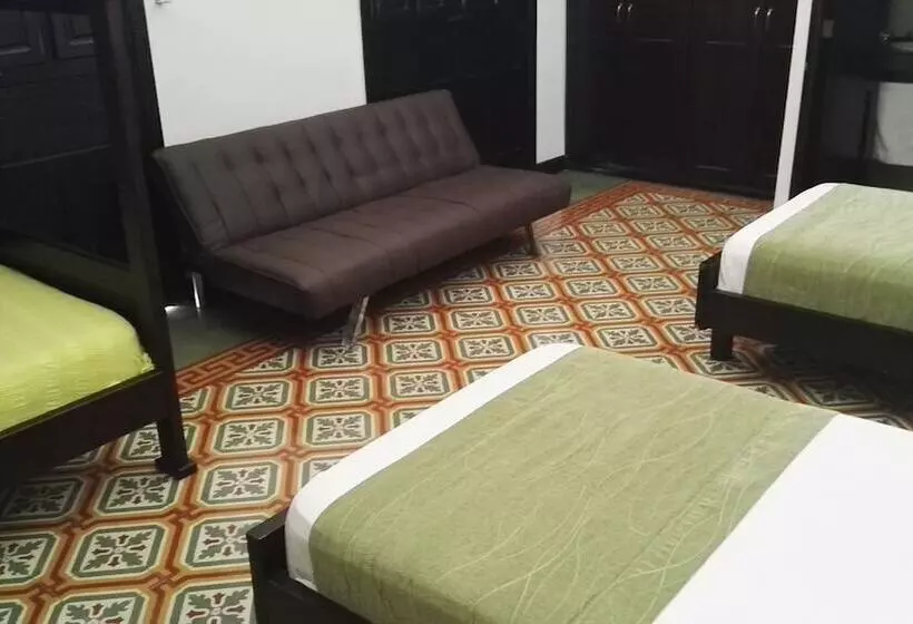 スタンダードトリプルルーム, Casa Escobar Buga