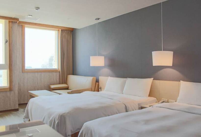 اتاق لوکس با چشم‌انداز, Kindness Hotel   Kaohsiung Guang Rong Pier