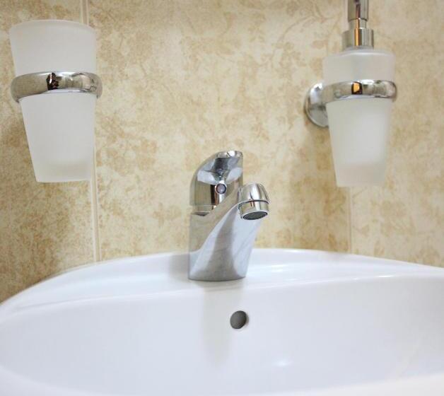 اتاق اکونومی یک تخته, Laguna