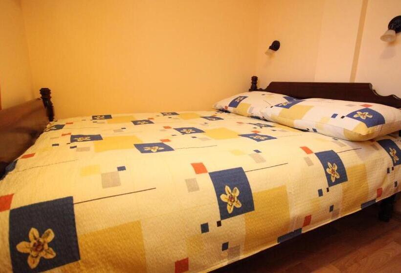 اتاق اکونومی یک تخته, Laguna