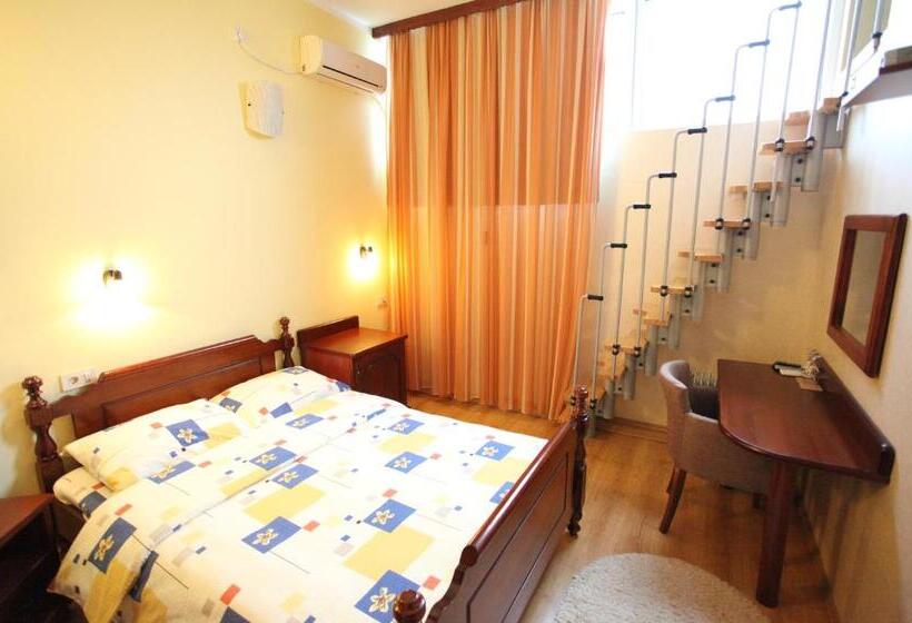 اتاق استاندارد, Laguna