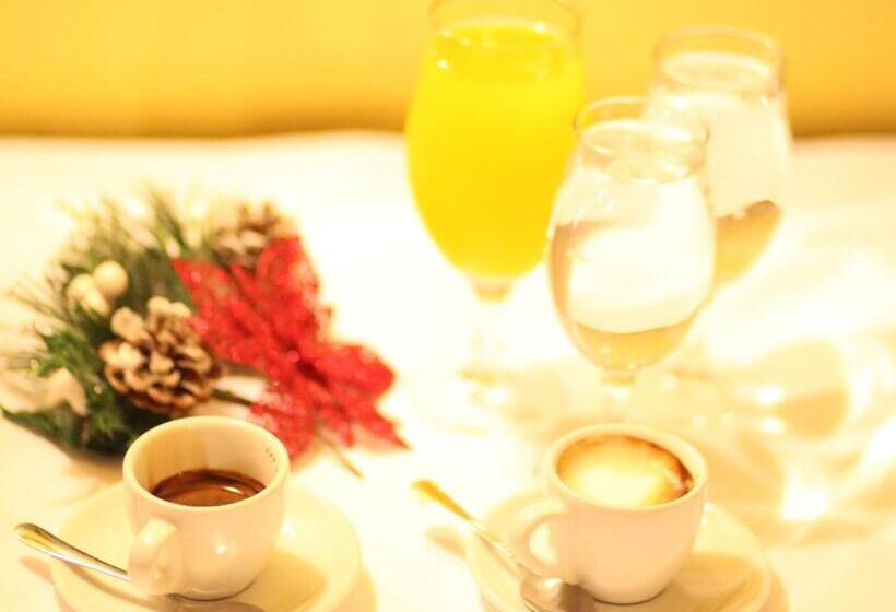 اتاق اکونومی یک تخته, Laguna