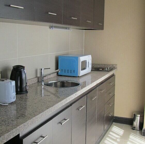 סוויטה, Premium Tower Suites San Luis