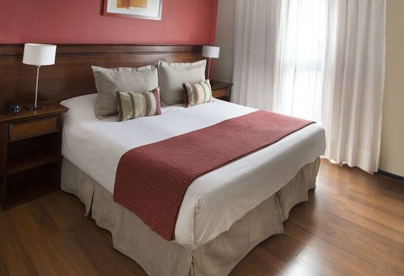 סוויטה, Premium Tower Suites San Luis