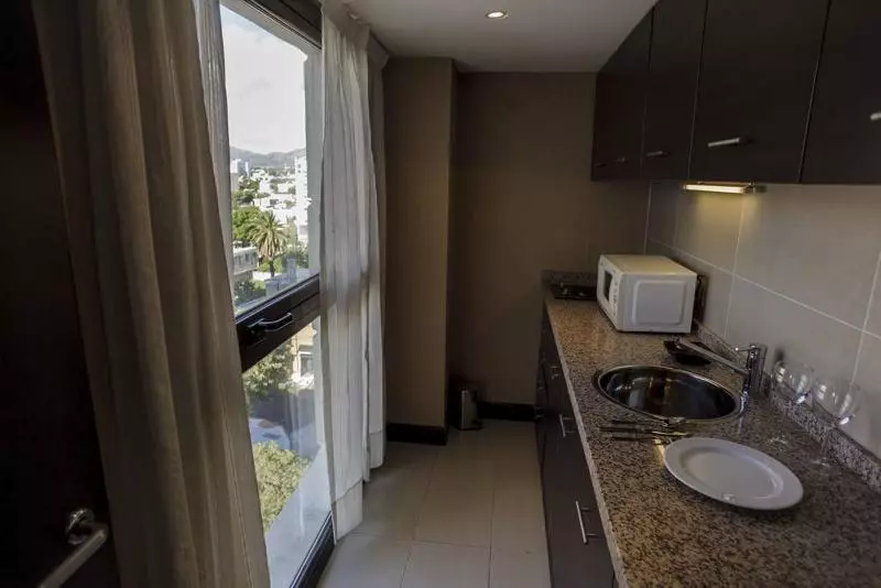 スイート, Premium Tower Suites San Luis