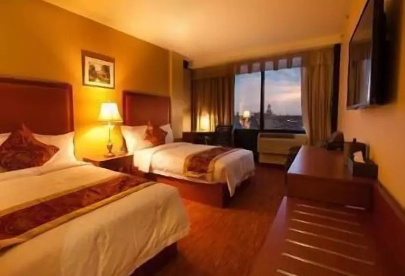 ２ダブルベッドのスタンダードルーム, Ramada By Wyndham Flushing Queens