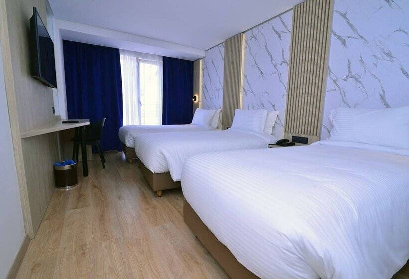 اتاق سوپریور سه تخته, Rihab