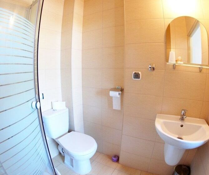 اتاق استاندارد یک نفره, Stacja Kutno